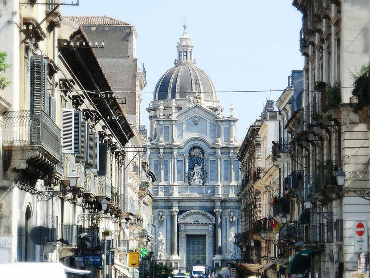Le Dimore Del Duomo Катания Экстерьер фото